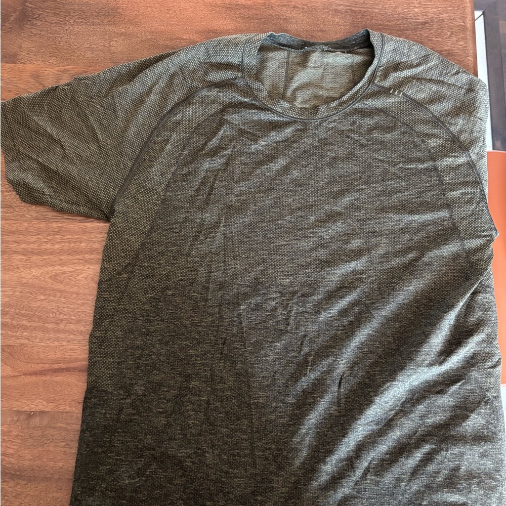 Lululemon exercise shirt